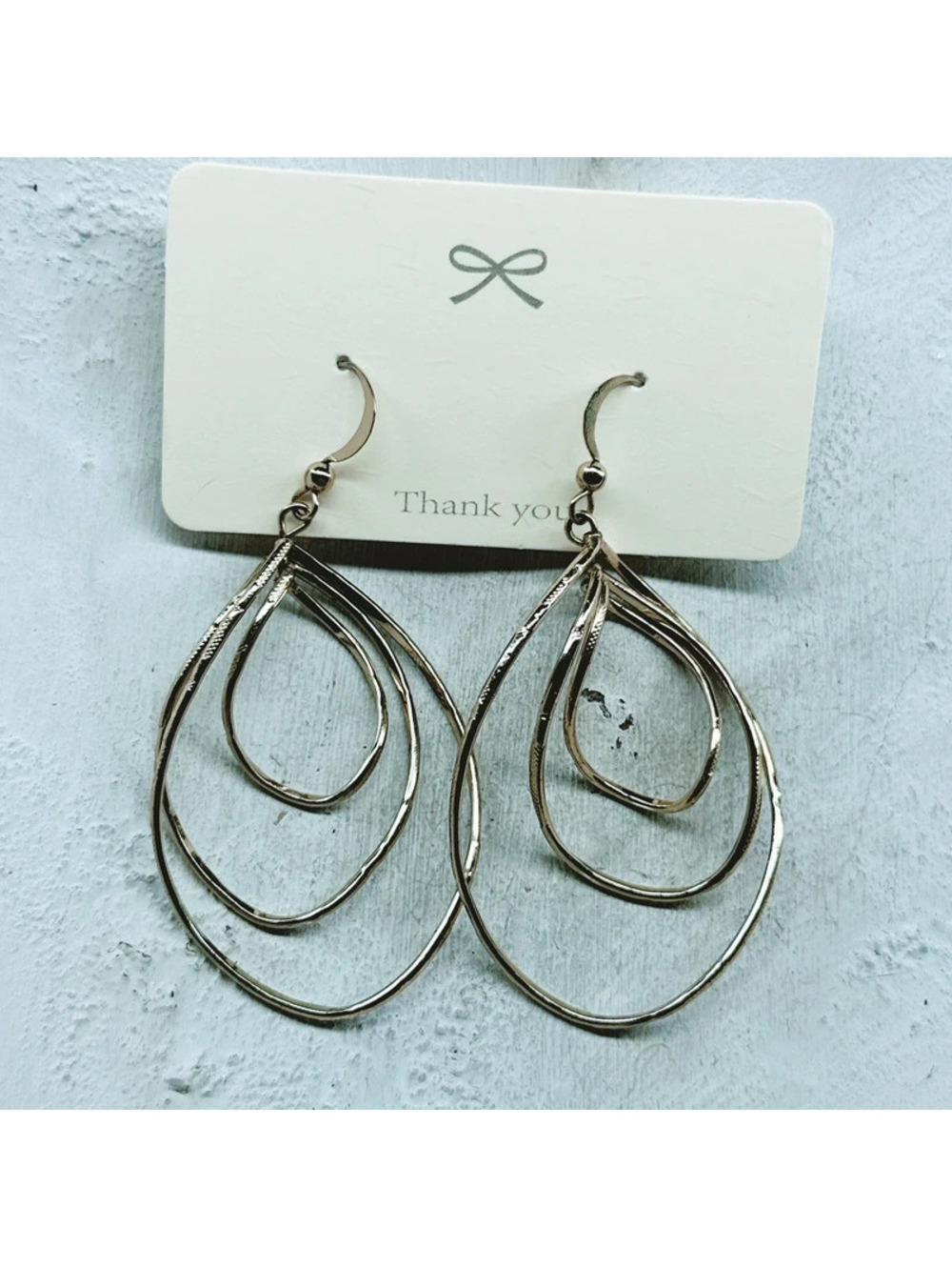 1034mc. Goldtone Statement Earrings